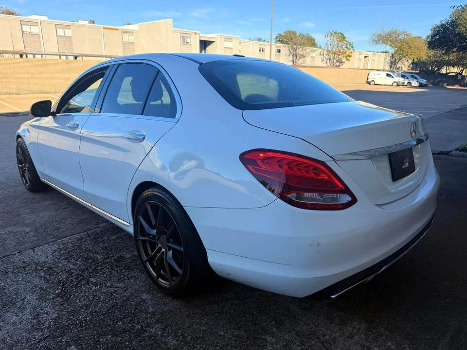 2016 Mercedes-Benz W205 C-Class - Image 15 of 17
