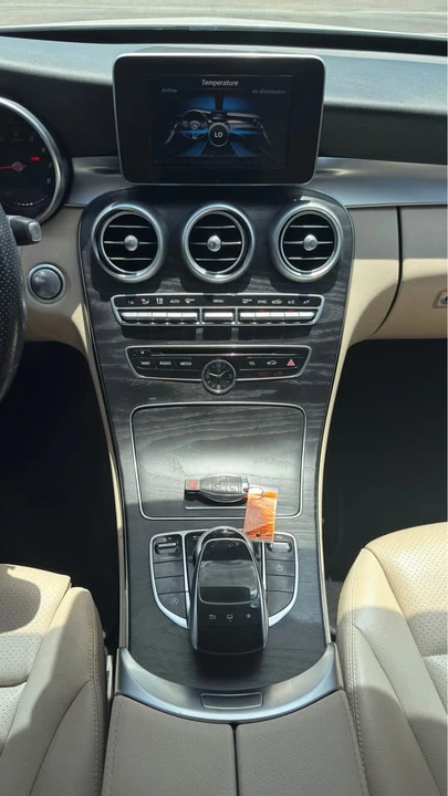 2016 Mercedes-Benz W205 C-Class - Image 13 of 17