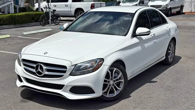 2016 Mercedes-Benz C 300 Sedan