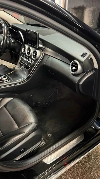 2016 Mercedes-Benz W205 C-Class - Image 10 of 11