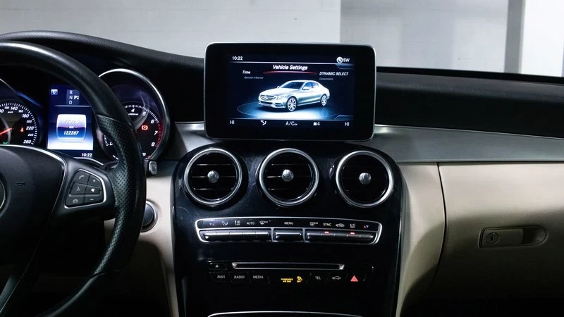 2016 Mercedes-Benz W205 C-Class - Image 11 of 17