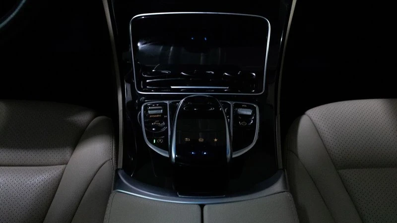 2016 Mercedes-Benz W205 C-Class - Image 13 of 17