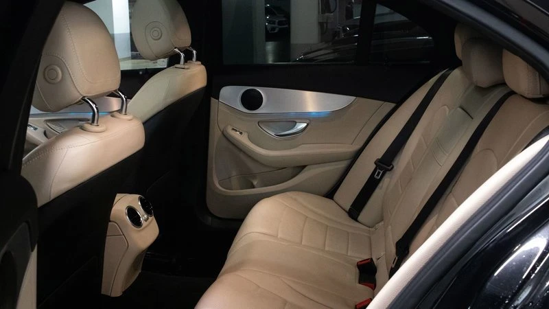 2016 Mercedes-Benz W205 C-Class - Image 15 of 17