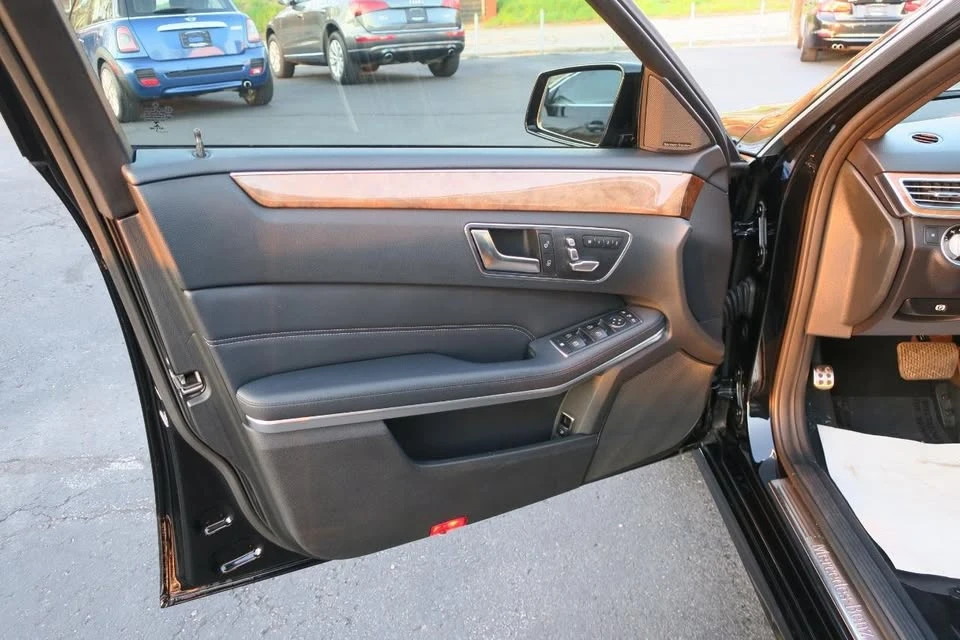 2016 Mercedes-Benz W212 E-Class - Image 10 of 20