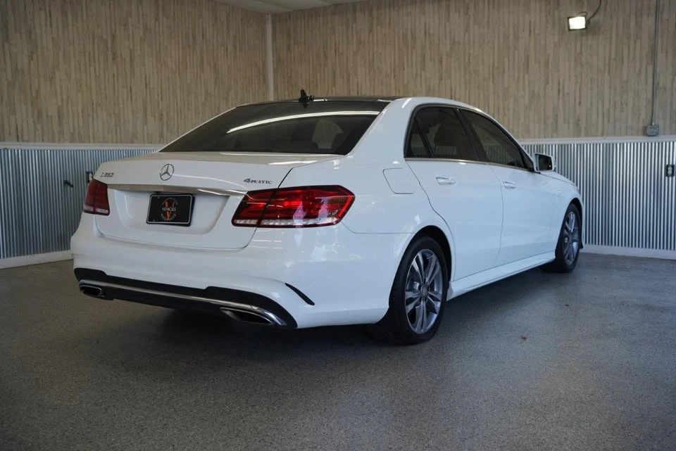2016 Mercedes-Benz W212 E-Class - Image 10 of 20