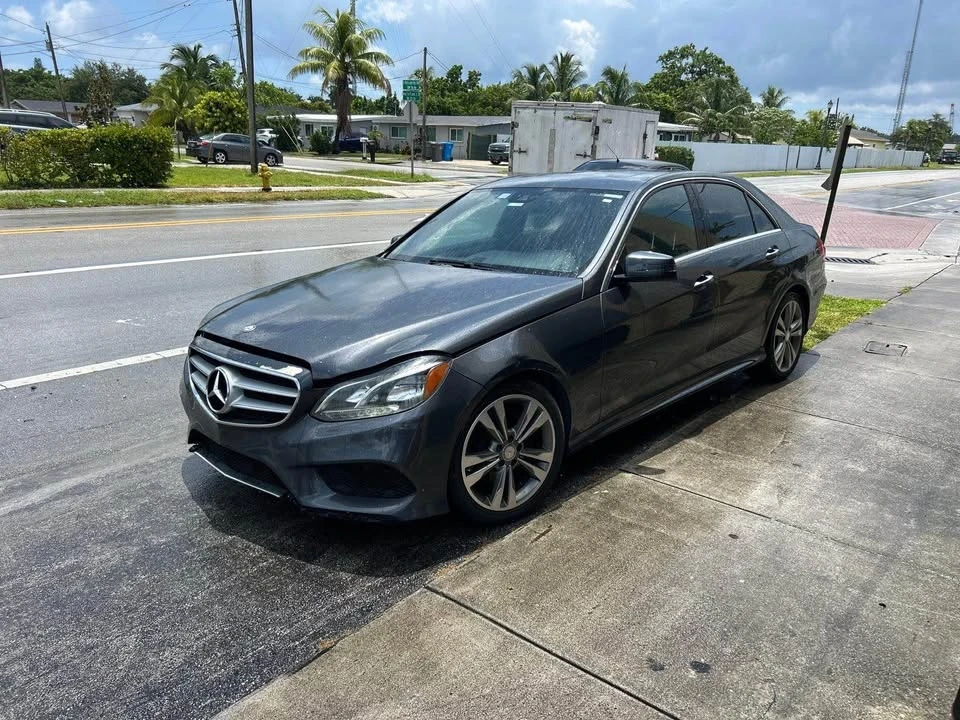 2016 Mercedes-Benz W212 E-Class - Image 2 of 14