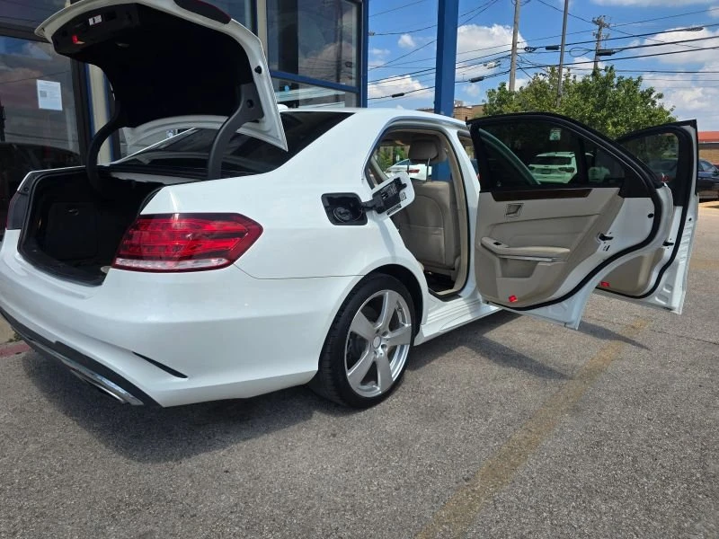 2016 Mercedes-Benz W212 E-Class - Image 13 of 17