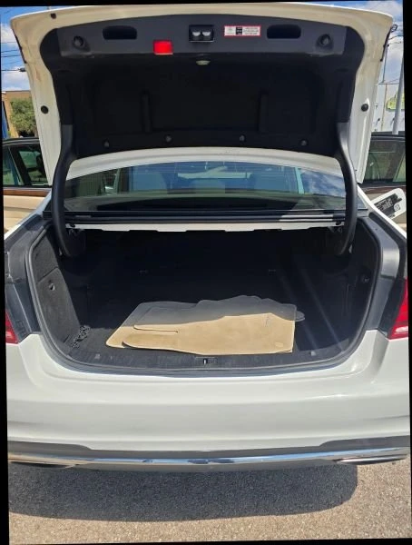 2016 Mercedes-Benz W212 E-Class - Image 15 of 17
