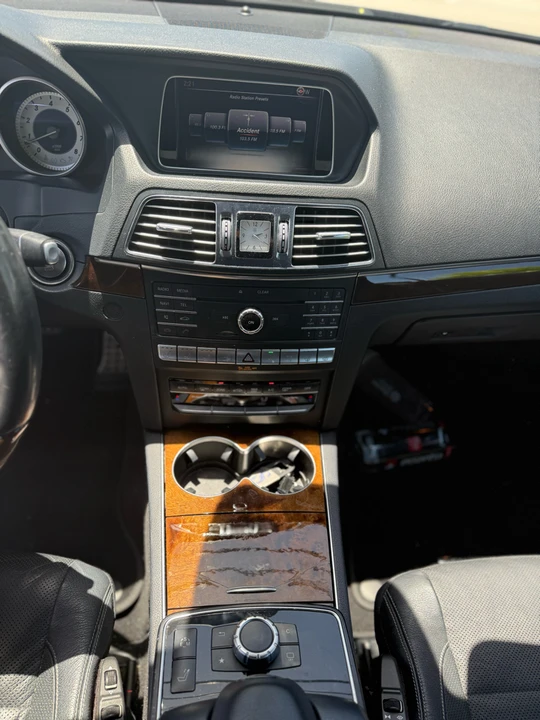 2016 Mercedes-Benz W212 E-Class - Image 14 of 19