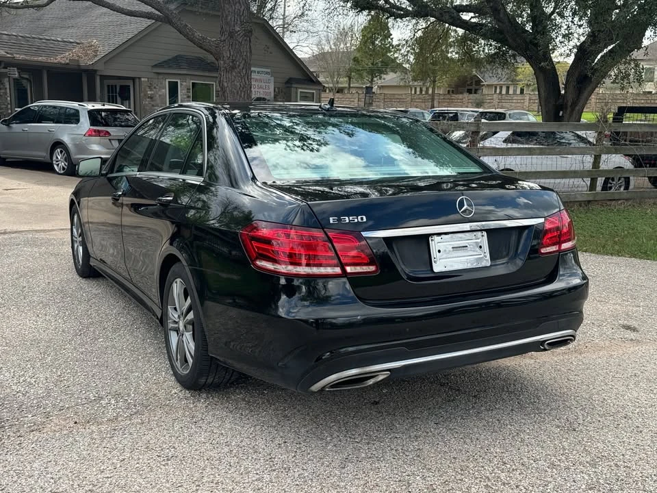 2016 Mercedes-Benz W212 E-Class - Image 3 of 20