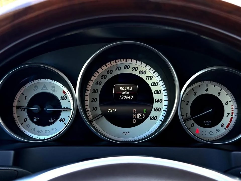 2016 Mercedes-Benz W212 E-Class - Image 14 of 19