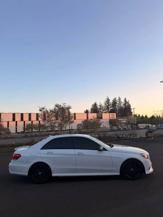2016 Mercedes-Benz W212 E-Class - Image 4 of 11