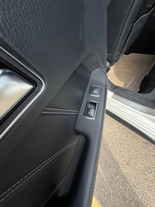 2016 Mercedes-Benz W212 E-Class - Image 9 of 9