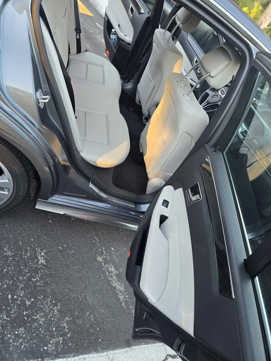 2016 Mercedes-Benz W212 E-Class - Image 11 of 17