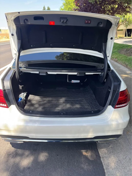 2016 Mercedes-Benz W212 E-Class - Image 10 of 11