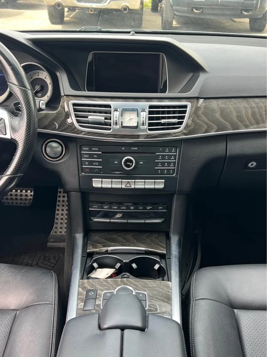 2016 Mercedes-Benz W212 E-Class - Image 9 of 19