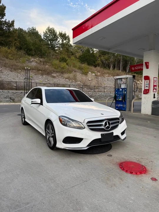 2016 Mercedes-Benz W212 E-Class - Image 2 of 9