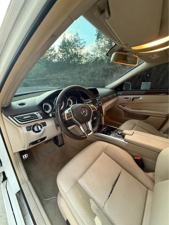 2016 Mercedes-Benz W212 E-Class - Image 7 of 9