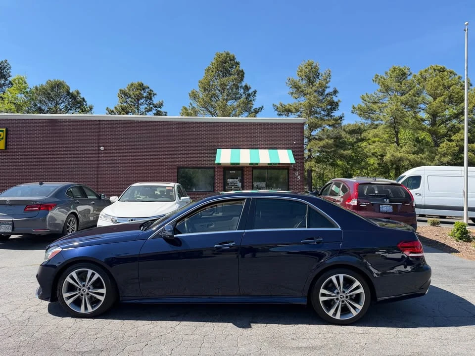 2016 Mercedes-Benz W212 E-Class - Image 3 of 20
