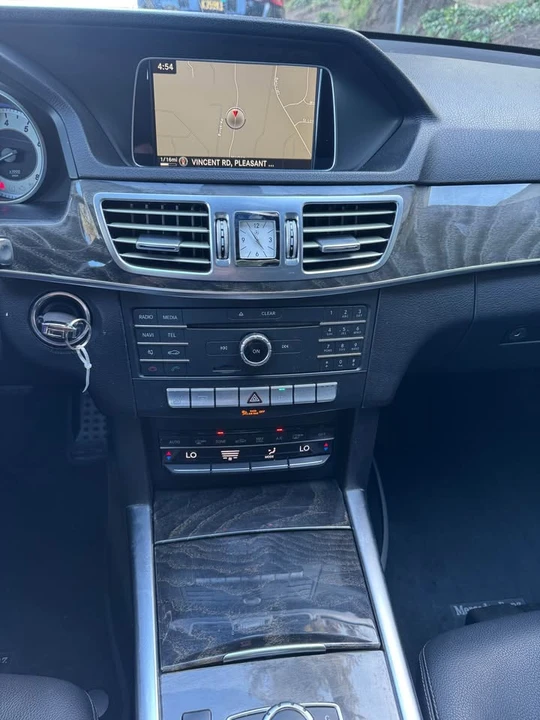 2016 Mercedes-Benz W212 E-Class - Image 9 of 16