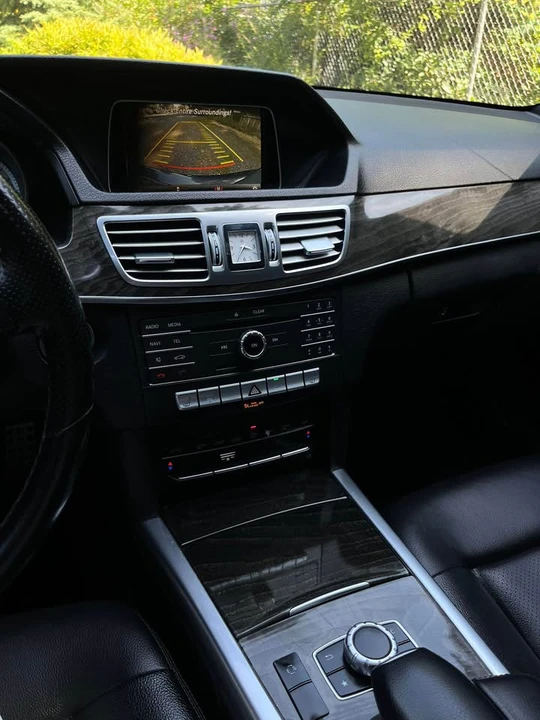2016 Mercedes-Benz W212 E-Class - Image 10 of 18