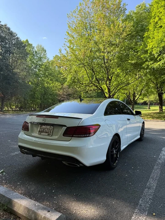 2016 Mercedes-Benz C207/A207 E-Class Coupe & Convertible - Image 9 of 16