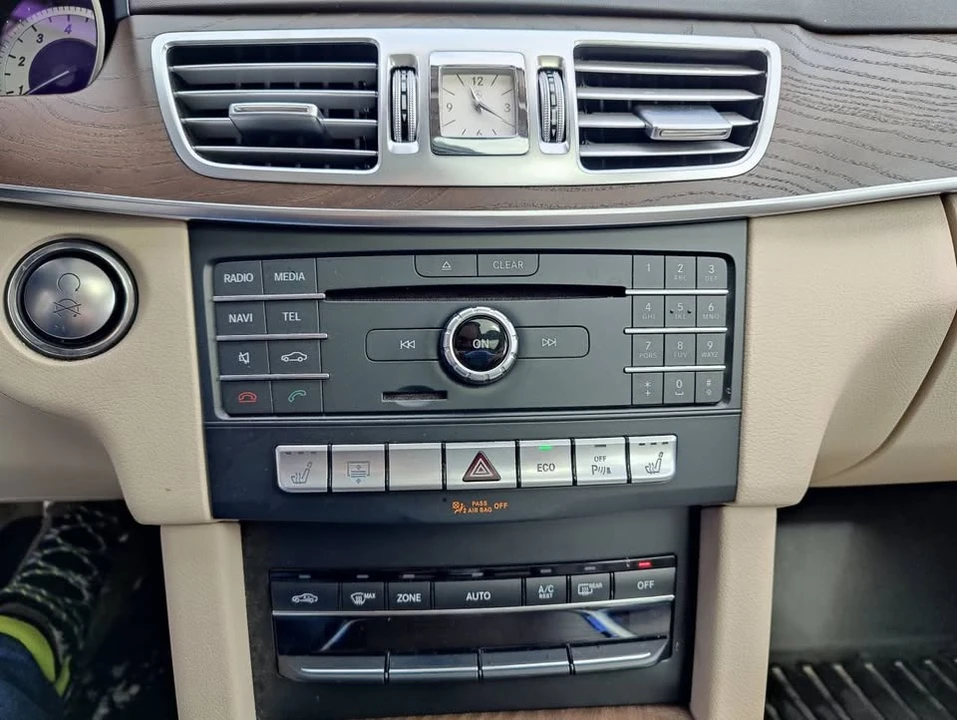 2016 Mercedes-Benz W212 E-Class - Image 14 of 20