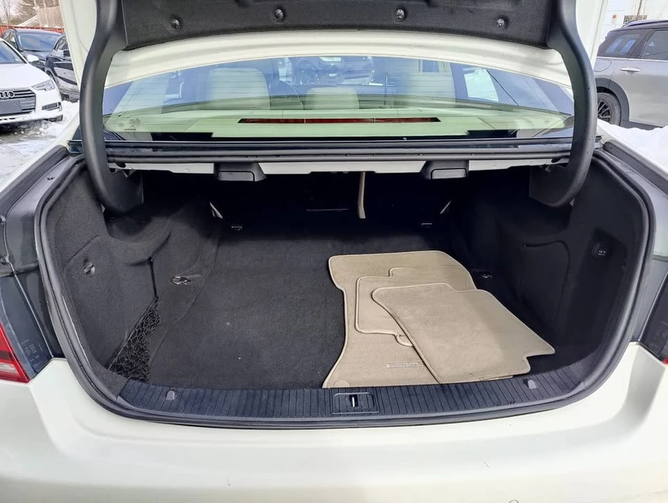 2016 Mercedes-Benz W212 E-Class - Image 18 of 20