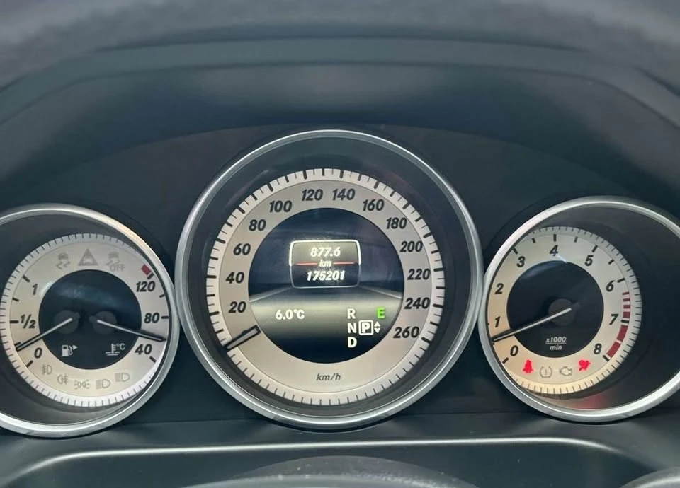 2016 Mercedes-Benz W212 E-Class - Image 12 of 15