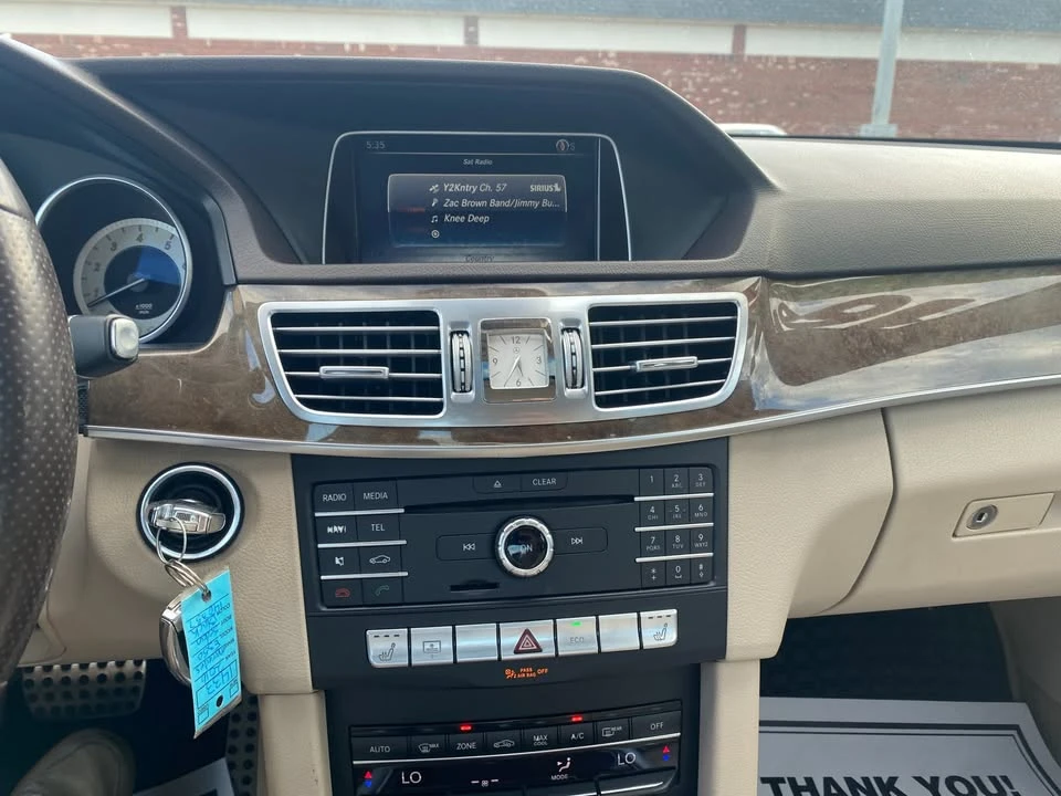 2016 Mercedes-Benz W212 E-Class - Image 11 of 18