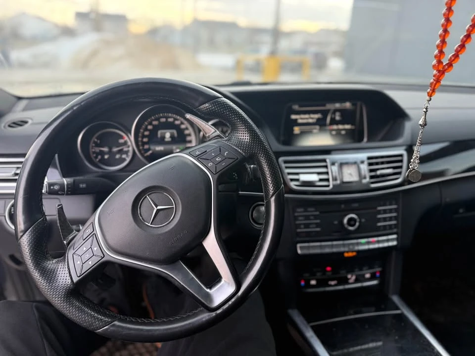 2016 Mercedes-Benz W212 E-Class - Image 6 of 9