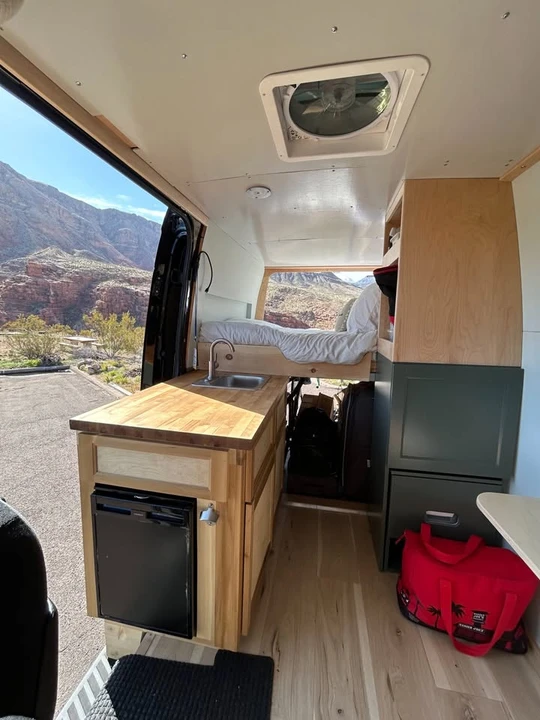 2016 Mercedes-Benz Sprinter - Image 5 of 16