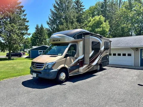 2016 Mercedes-Benz Thor Sprinter 24SR