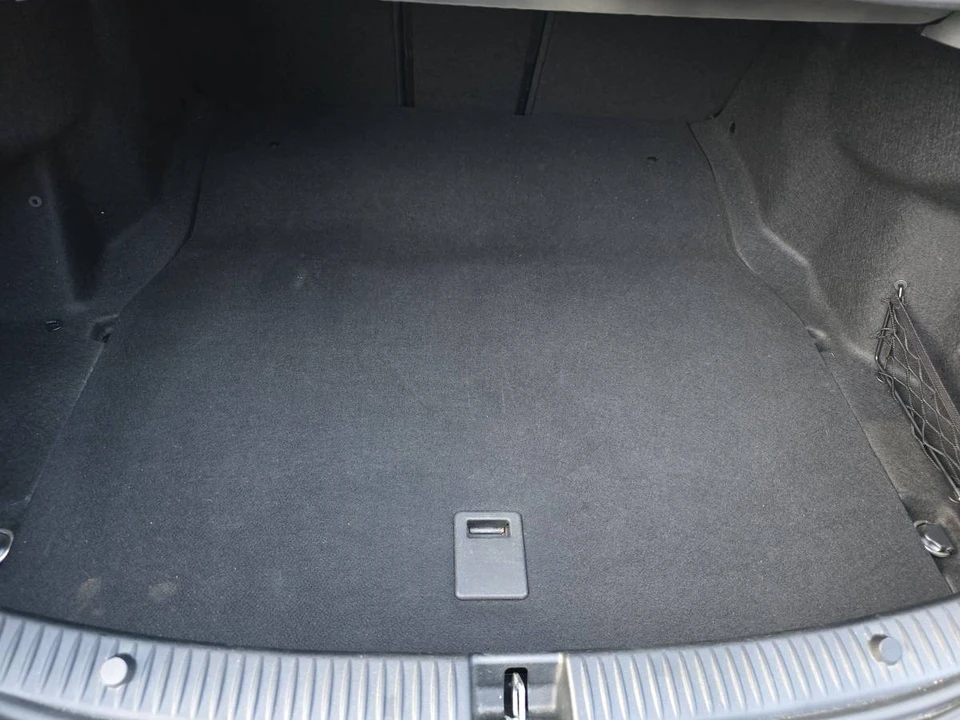 2016 Mercedes-Benz W205 C-Class - Image 10 of 19