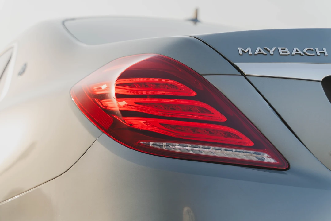 2016 Maybach - Image 18 of 31