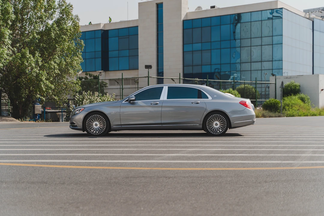 2016 Maybach - Image 8 of 31