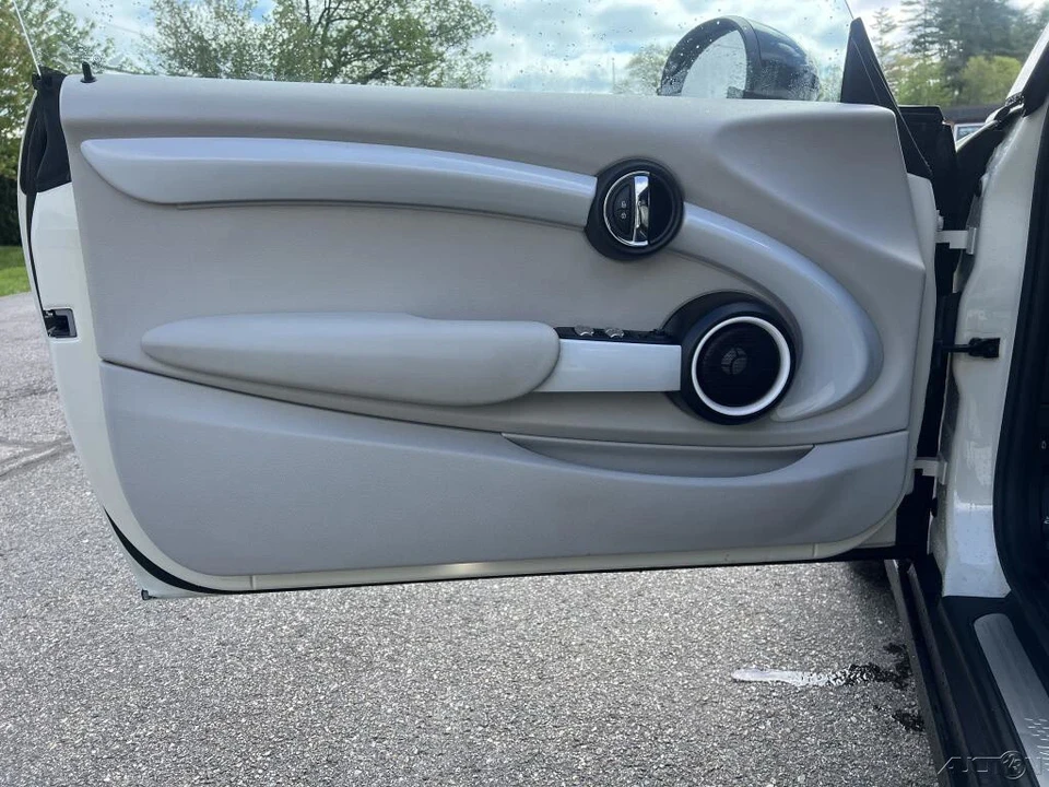2016 Mini Mini Cooper S 3rd Gen - Image 11 of 12