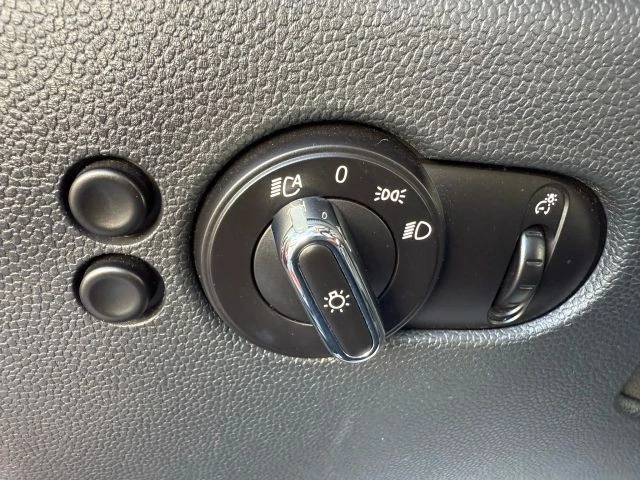 2016 Mini Mini 3rd Gen - Image 19 of 21