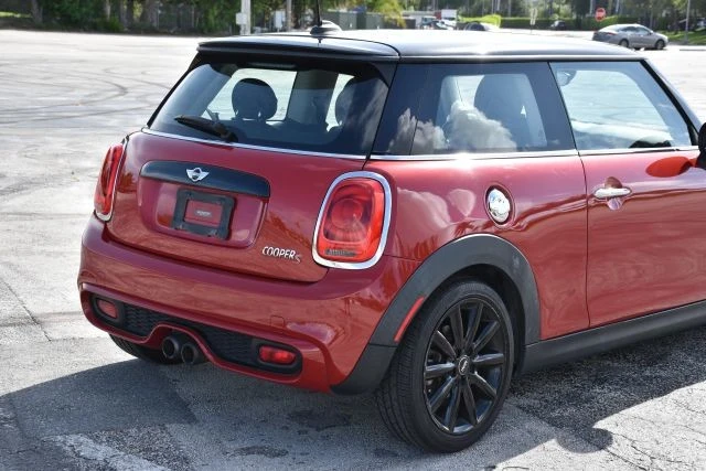 2016 Mini Mini Cooper S 3rd Gen - Image 10 of 17