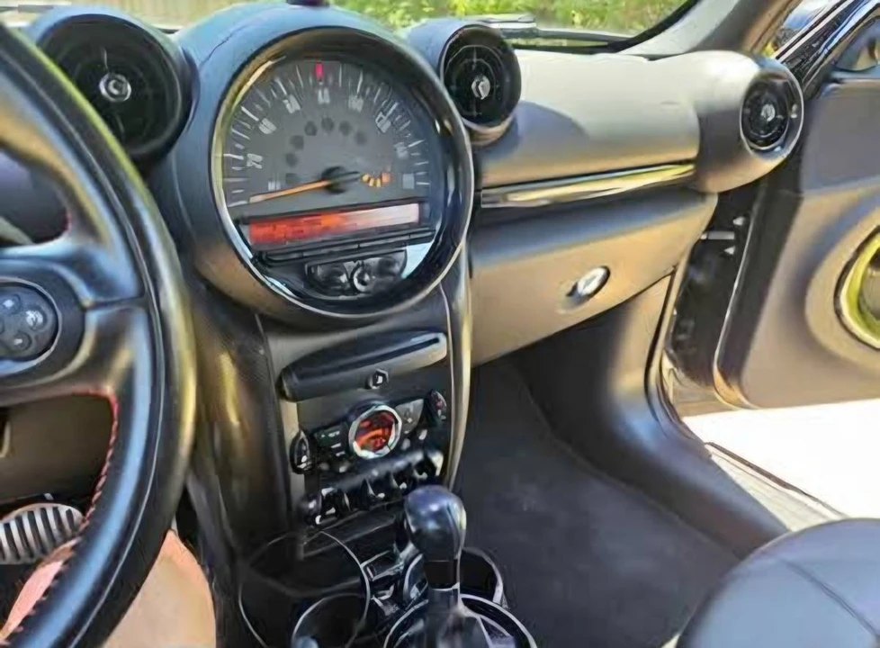 2016 Mini Countryman 1st Gen - Image 9 of 20