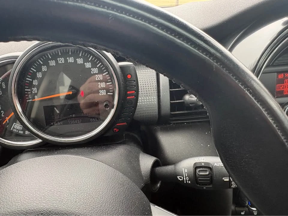 2016 Mini Mini 3rd Gen - Image 3 of 6