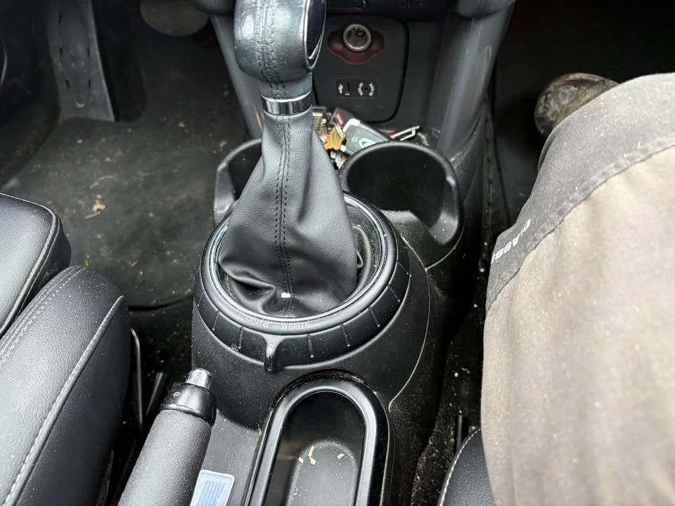 2016 Mini Mini 3rd Gen - Image 6 of 6