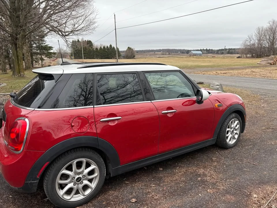 2016 Mini Mini 3rd Gen - Image 2 of 6