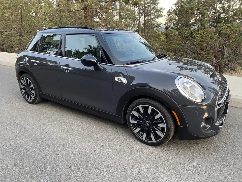 2016 Mini Mini Cooper S 3rd Gen - Image 22 of 31