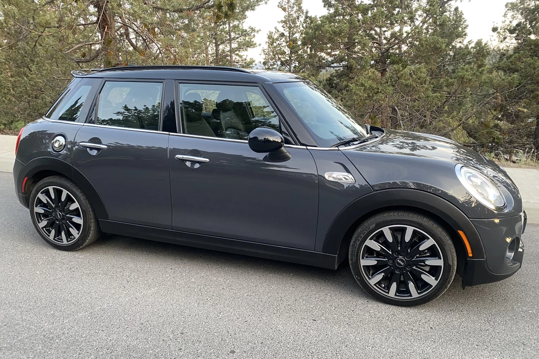2016 Mini Mini Cooper S 3rd Gen - Image 3 of 31