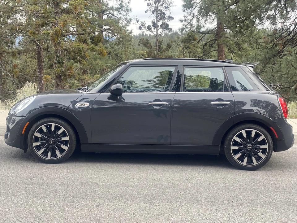 2016 Mini Mini Cooper S 3rd Gen - Image 11 of 31