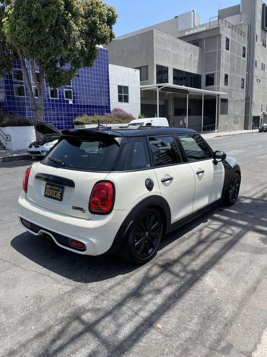 2016 Mini Mini Cooper S 3rd Gen - Image 17 of 31
