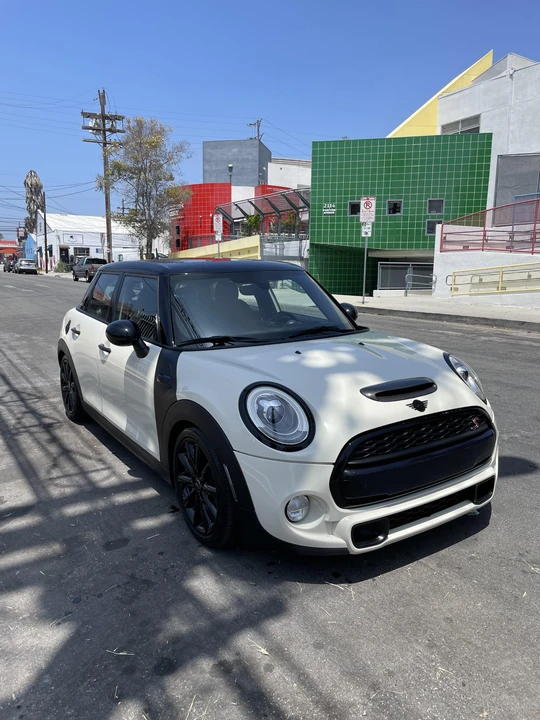 2016 Mini Mini Cooper S 3rd Gen - Image 23 of 31