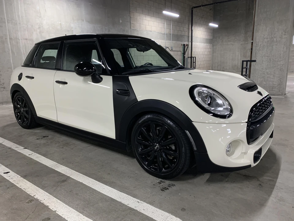 2016 Mini Mini Cooper S 3rd Gen - Image 21 of 31