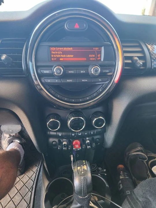 2016 Mini Mini Cooper S 3rd Gen - Image 6 of 16
